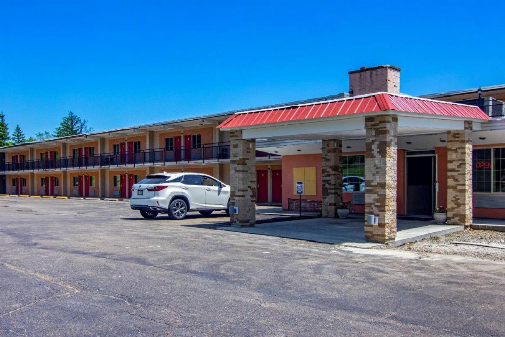 Econo Lodge Bradford Image 17